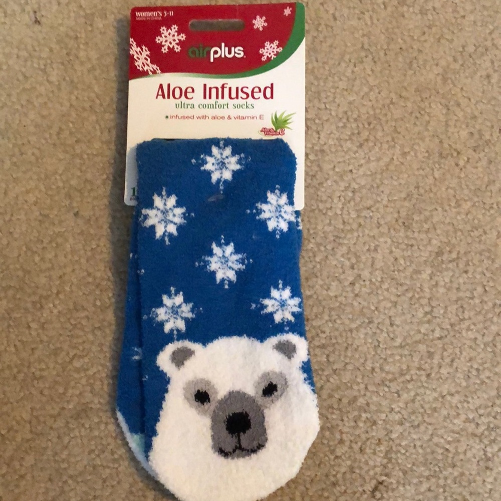 New Women’s Aloe Infused Socks